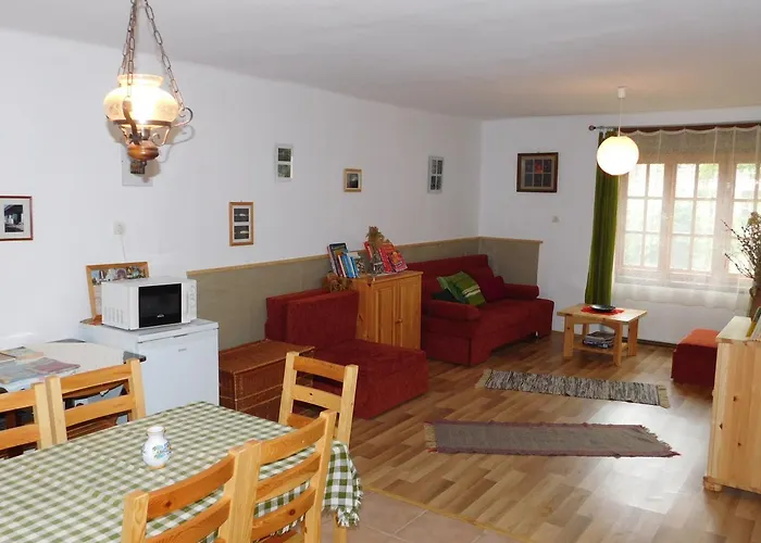 Jasd Vendeghaz Bakony 게스트하우스 Mór